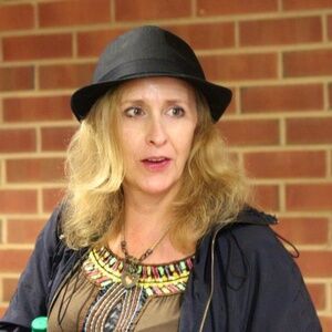 Meet your Posher, Julie